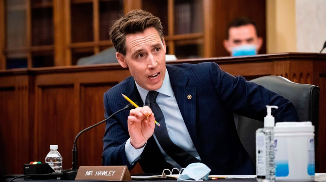 Senator Launches Investigation Into Meta AI’s Acceptance of ‘Sensual’ Chats With Children - Gizmodo